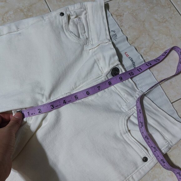 Liz Claiborne Sara Slim Leg Mid Rise Stretch Jean White 4P - Picture 11 of 12